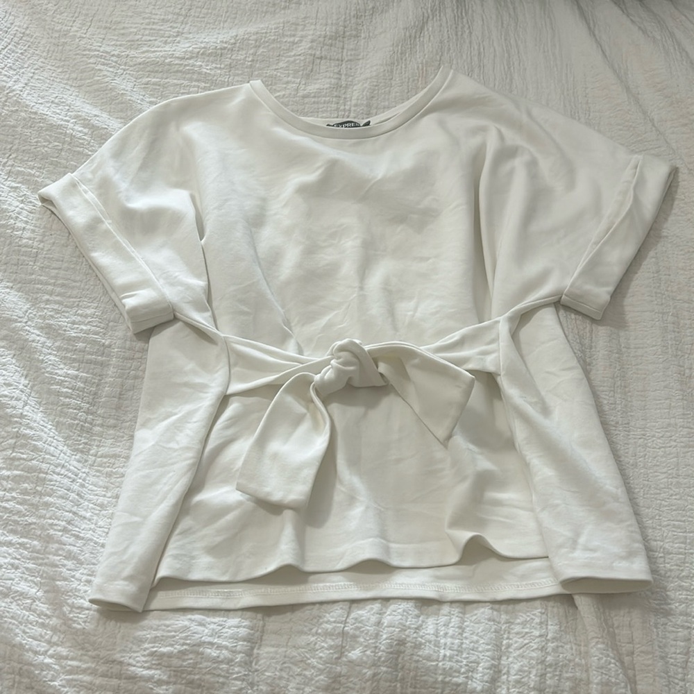 EXPRESS T-Shirt w/waist tie